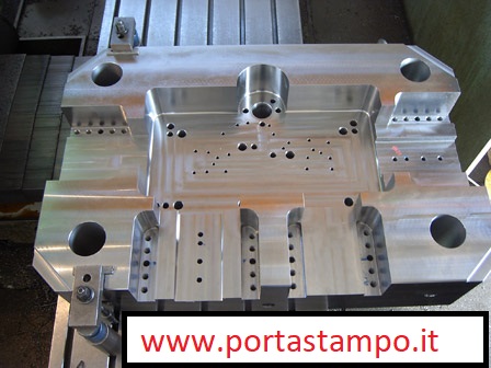 fresatrice-fagima-fpt-Vi.Meccanica-snc-di-Visconti-Marco-e-Oscar-Portastampi-Lonato-Brescia-www.portastampo.it.jpg